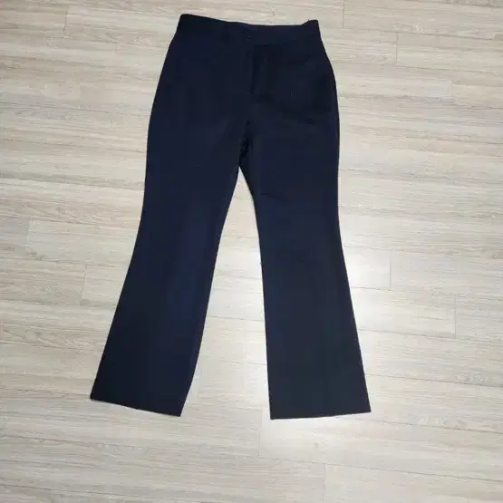 블랙 세미 부츠컷 슬랙스 S