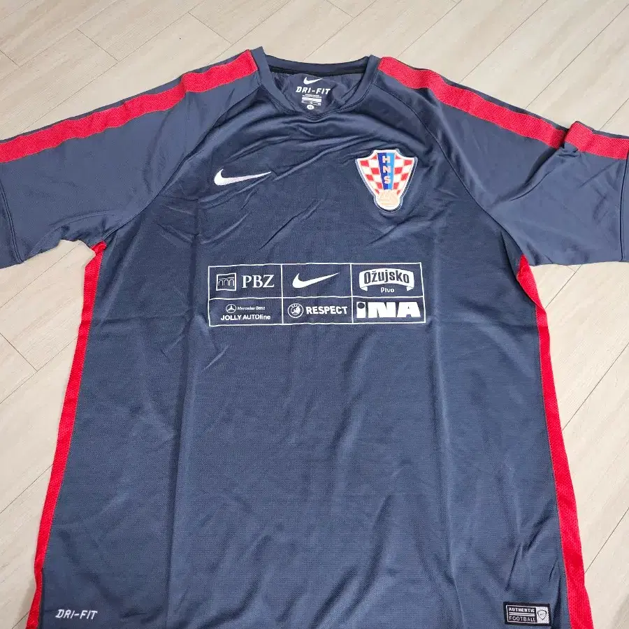 프로아티아 지급용 트레이닝 반팔(XL110)