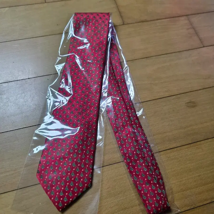 프랑코 페라로 크리스마스 트리 패턴 넥타이