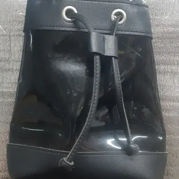 투명 버킷백 블랙