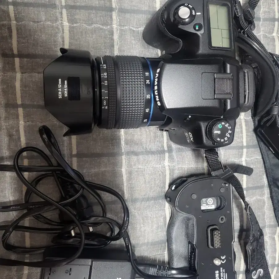 삼성 GX10 카메라 + 배터리 그립