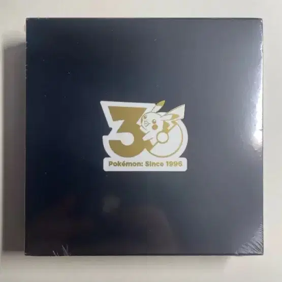 포켓몬 잉어킹 키캡 수컷 노란색 수염 포켓몬스토어 4월 뱃지