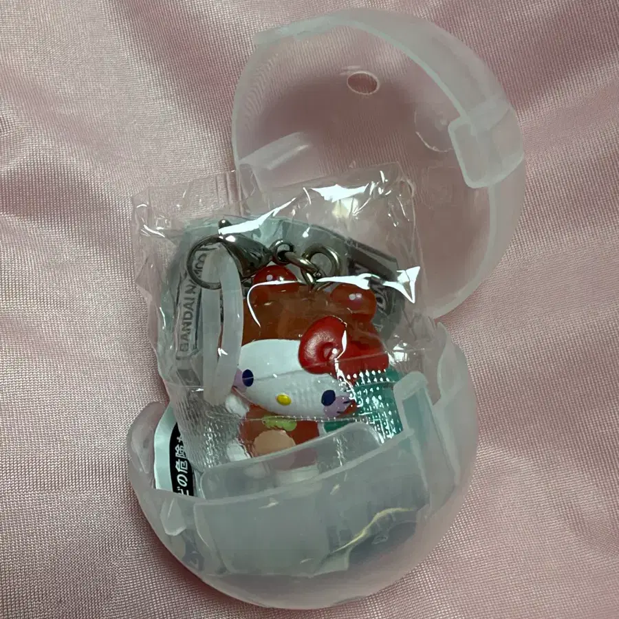 산리오 케로케로파티 메지루시 가챠 헬로키티