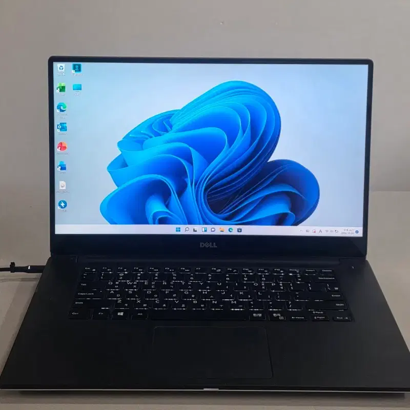 워크스테이션 Dell Precision 5520 i7-6820HQ 외장 그래픽