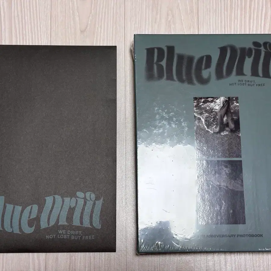 에이티즈 8주년 전시회 Blue Drift 포토북 (미개봉) + 입장특전 (단순개봉)