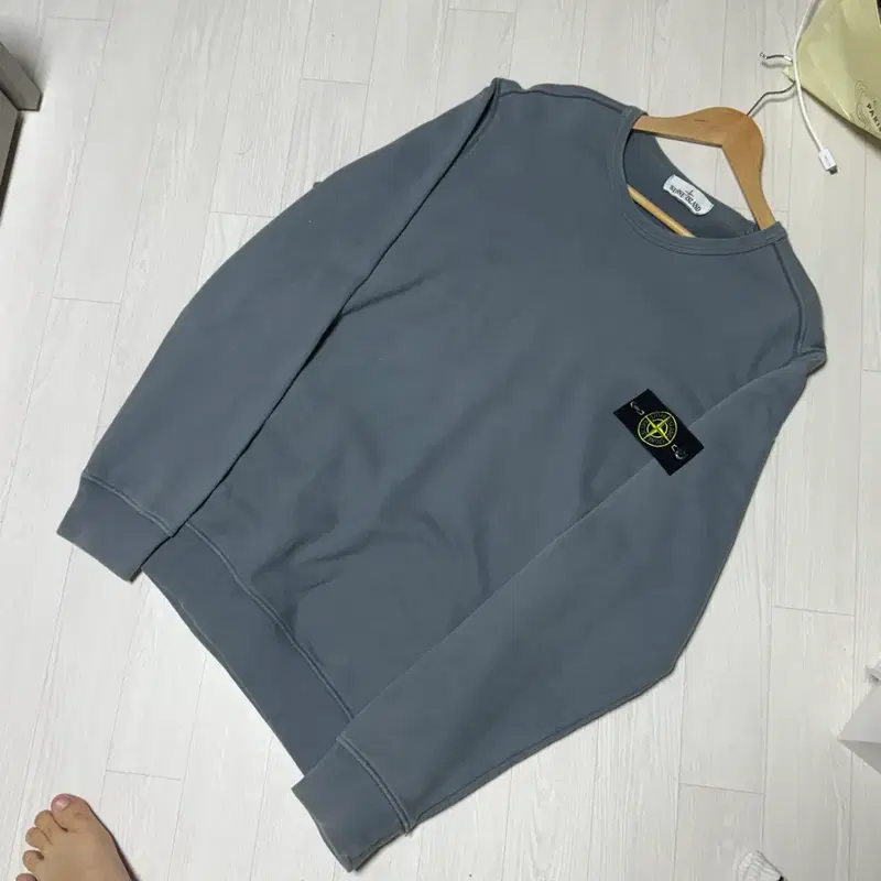 (XL)스톤아일랜드 맨투맨