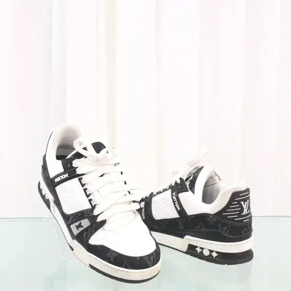 中古 ルイ・ヴィトン LVトレーナーモノグラム スニーカー アスレチックシューズ ブラック1A9JGA LOUIS VUITTON