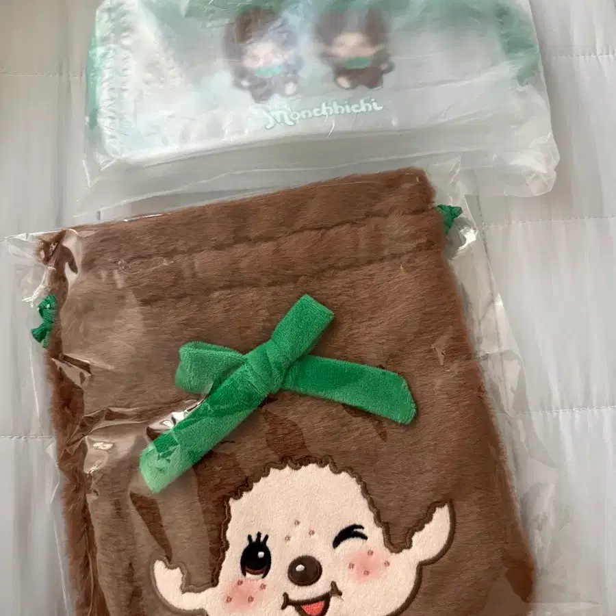 몬치치 복조리파우치랑 클리어파우치 일괄 판매해요