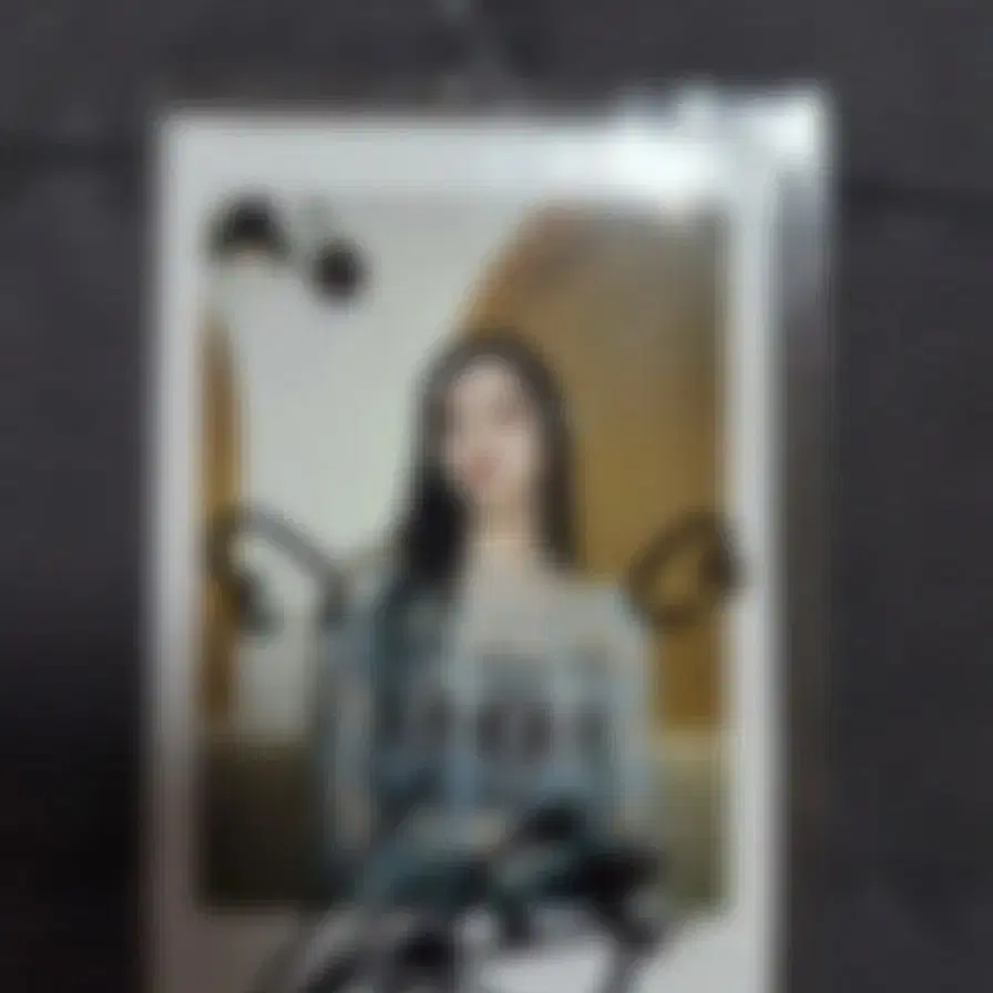 오마이걸 유아 싸인폴라로이드