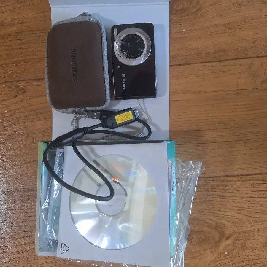 삼성 VLUU PL100 블랙 디지털카메라