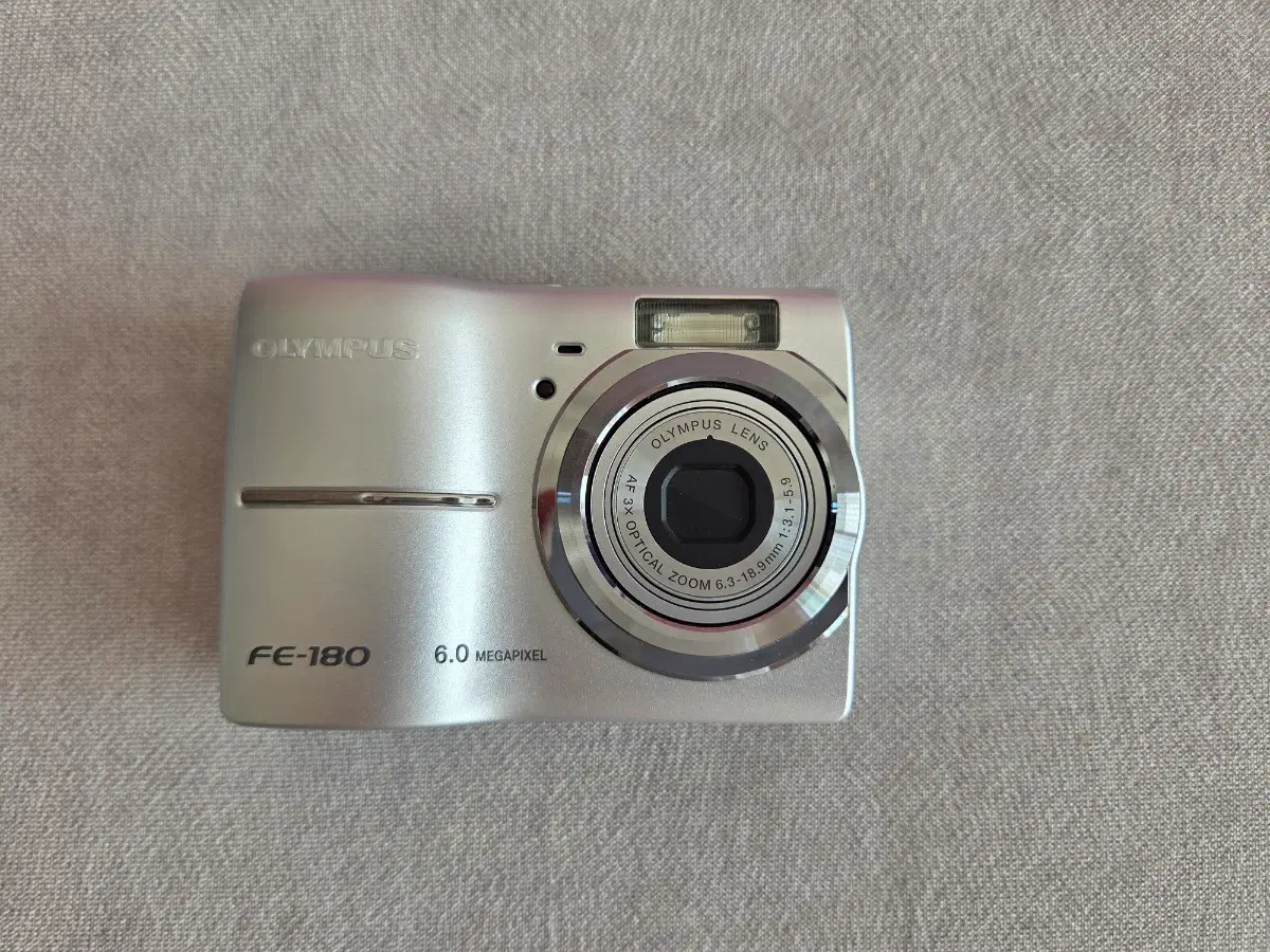 Vintage Olympus digital camera for sell.