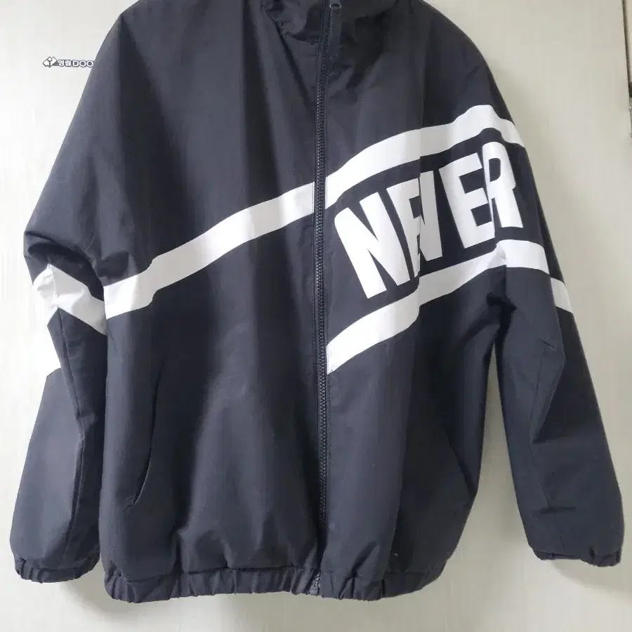 더데이걸즈 바람막이 일괄판매