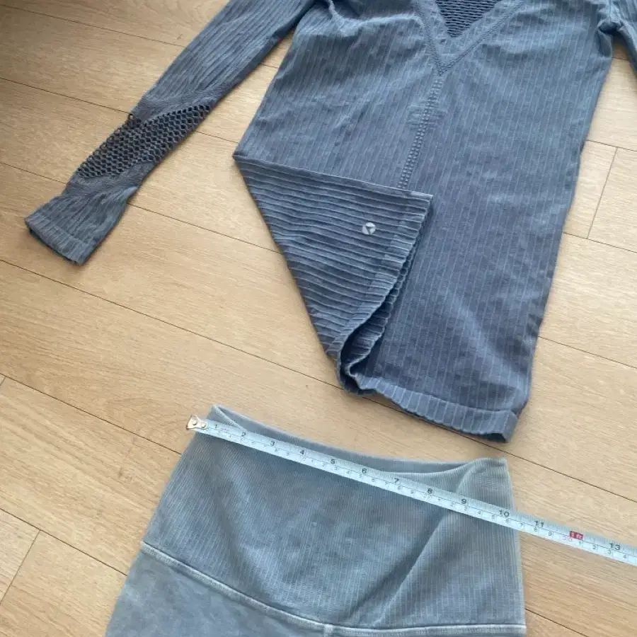 아보카도 요가or필라테스 상의+레깅스 일괄