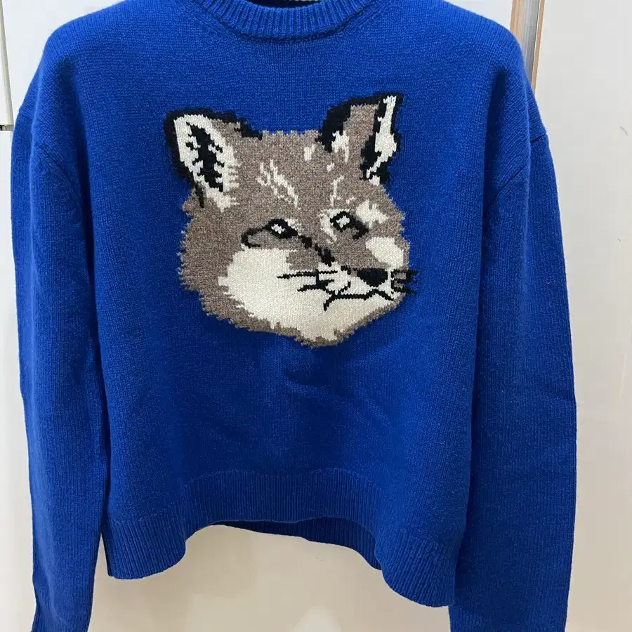 24fw 메종키츠네 빅폭스니트 L 로얄블루