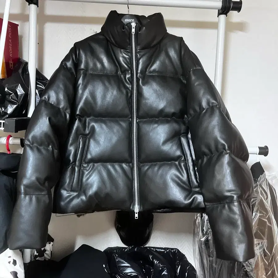 [XL] 에이징씨씨씨 비건 레더 패딩
