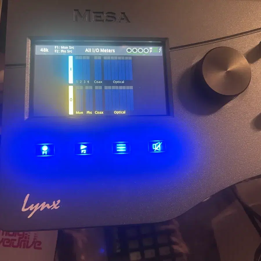 Lynx 오디오인터페이스 노이만 mt48 과 교환 원해요