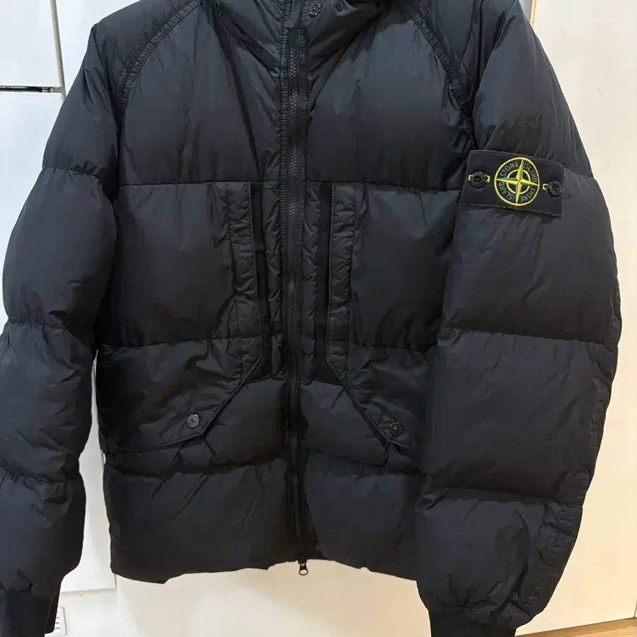 24fw 스톤아일랜드 크링클랩스패딩 100~105 (새상품급)