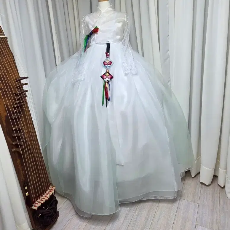 민트색 그라데이션이. 퓨젼한복. 새상품.