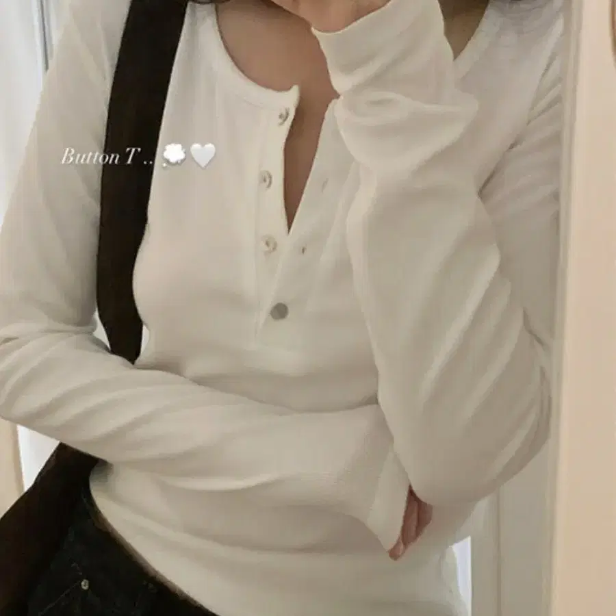 꼰미고 헨리 버튼 골지 티셔츠