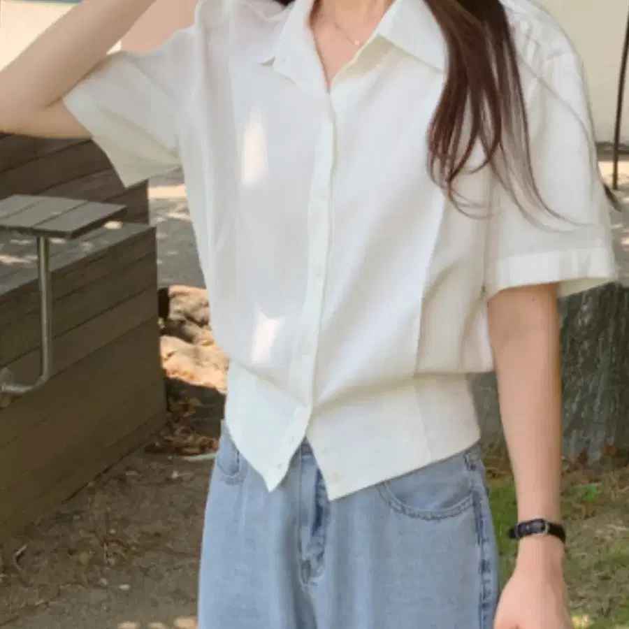 핀턱 크롭 반팔 블라우스