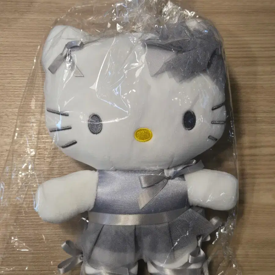 [새상품] 산리오 정품 발레리나 실버 키티  중형 인형