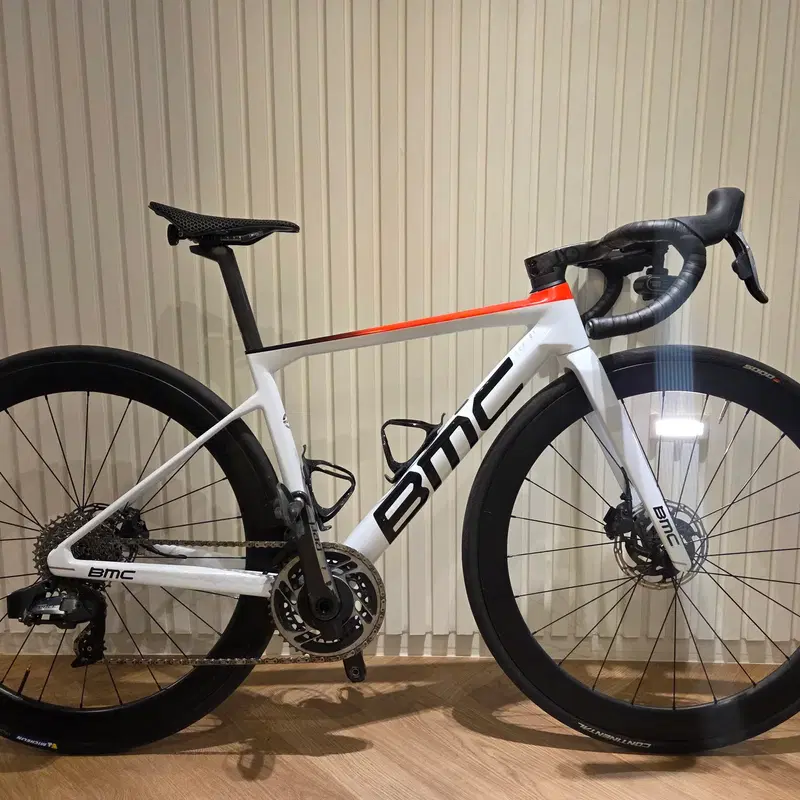bmc slr 01 팀화이트 판매합니다.