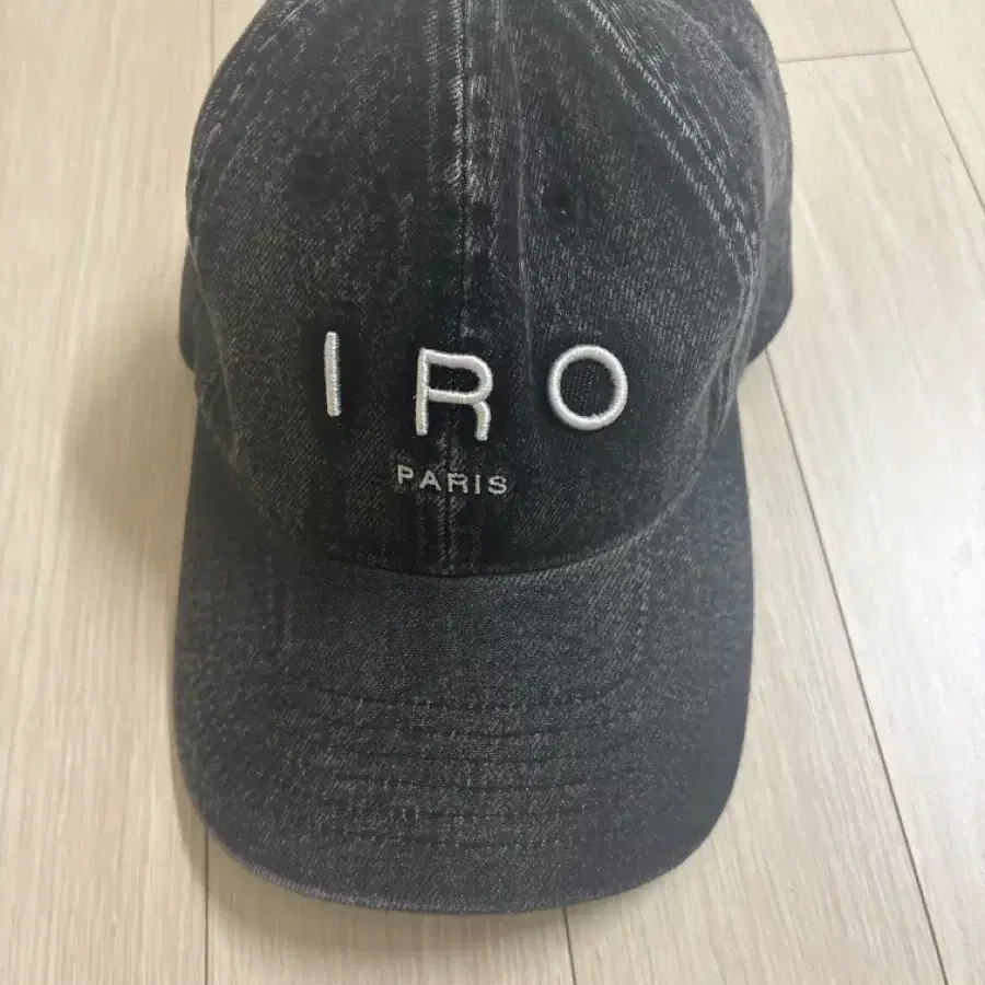 IRO 모자