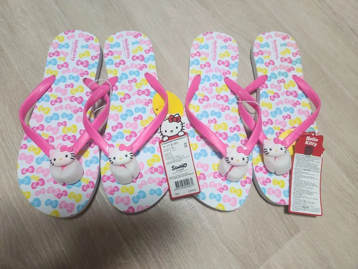 Hello Kitty Sanrio Slippers Shoes 250