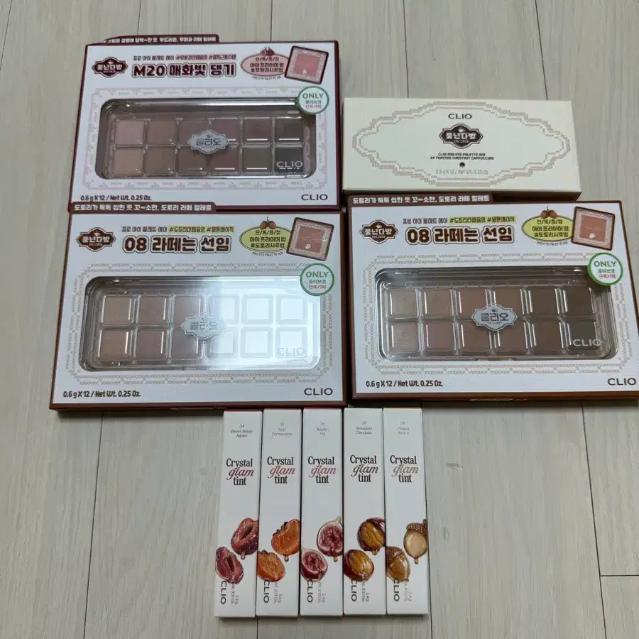 미개봉) 클리오 신상 풍년다방 에디션) 섀도우팔레트, 신상 클리오 크리스탈글램틴트 (34,35,36,37,38호 남음)