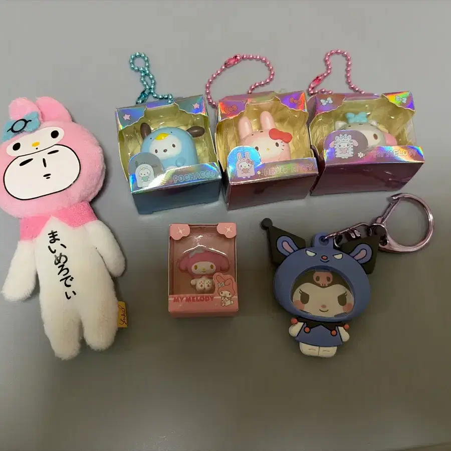 마멜, 포챠코, 시나모롤, 쌀알 마멜, 쿠로미 페이스 키링