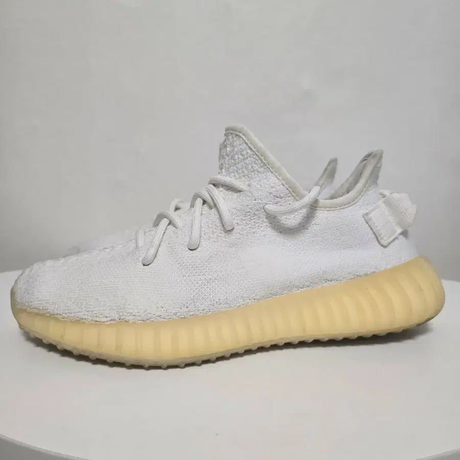 아디다스 이지부스트 350 V2 트리플 화이트