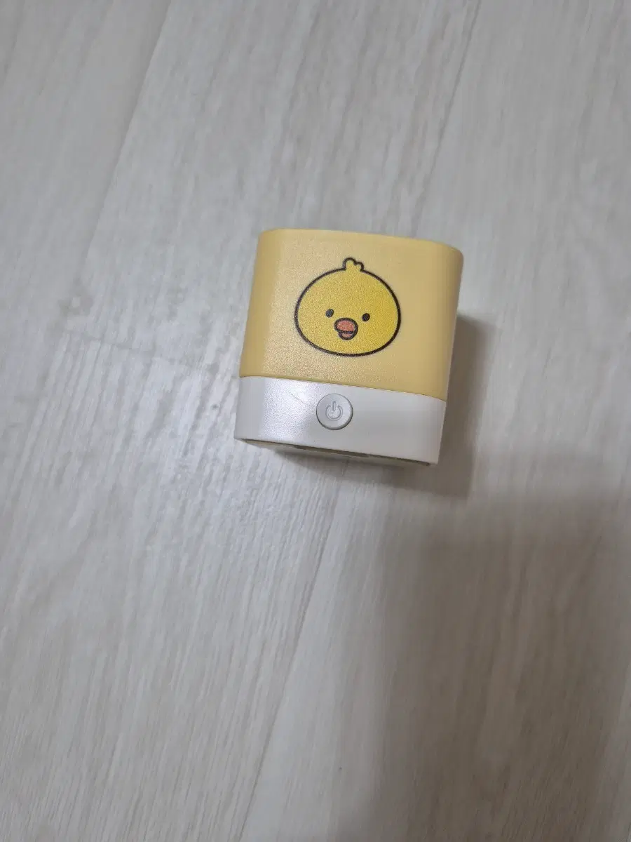 Kakaofriends Tube Mini Bluetooth Speaker