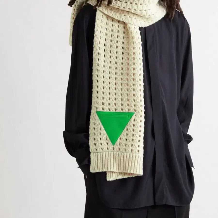 보테가베네타 Leather Trim Wool Scarf 그린 포켓 머플러