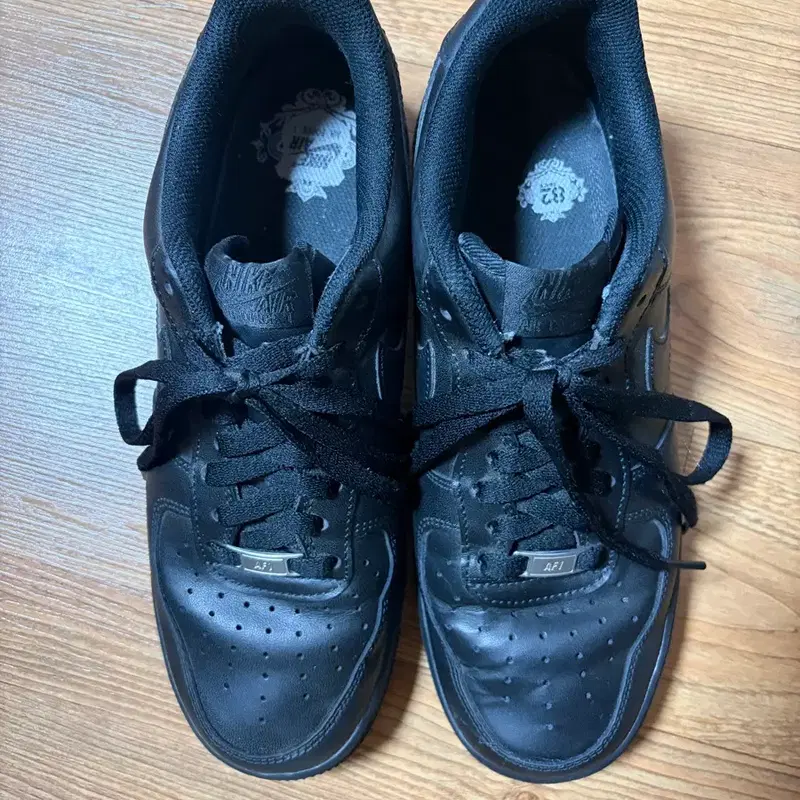 나이키 에어포스 검정 275