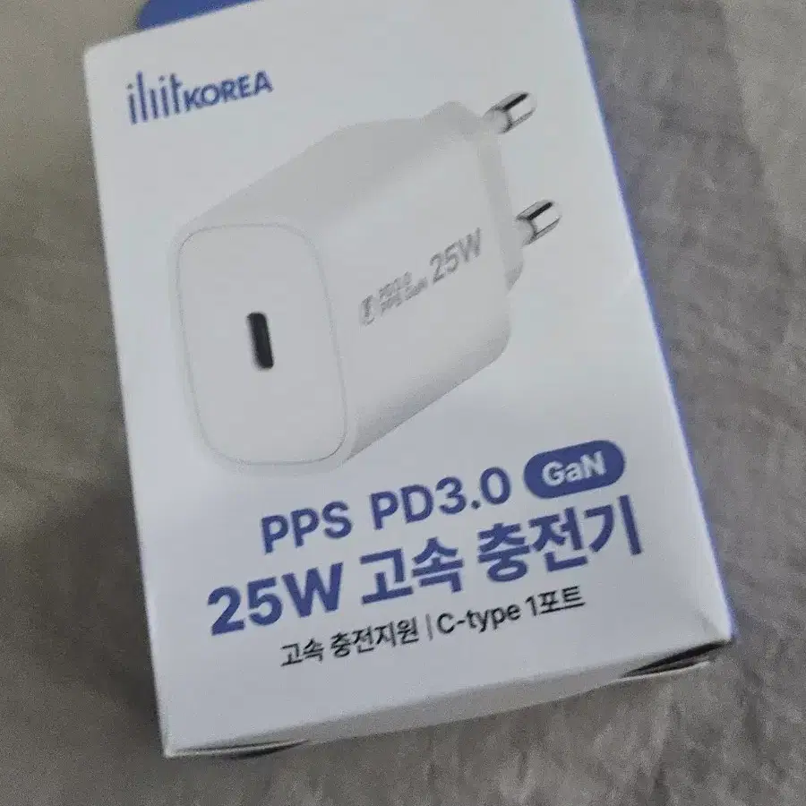 일리트코리아 25W 고속 충전기 PPS PD3.0 C타입 1포트