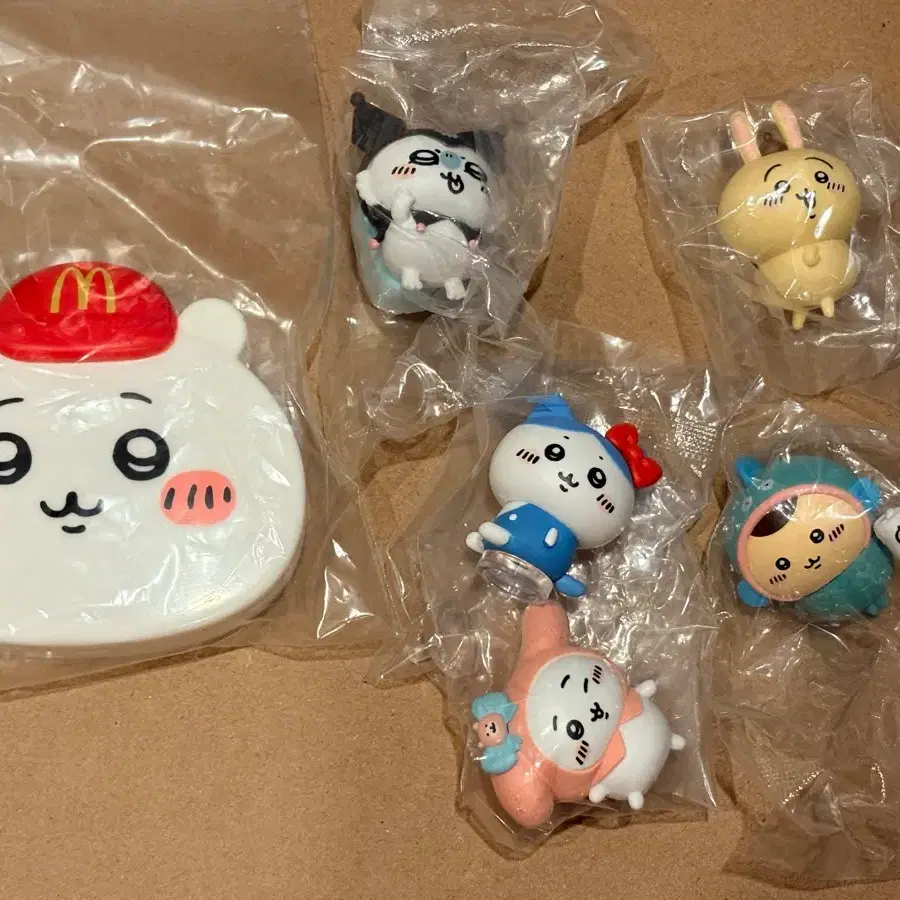 산리오 치이카와 먼작귀 콜라보 가챠 세트, 맥도날드 메모지