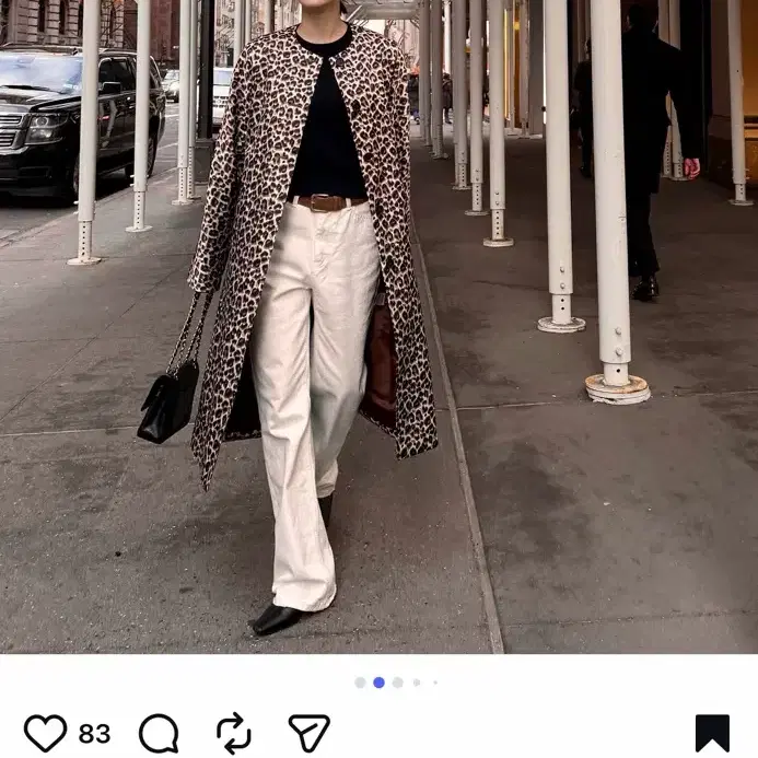 일레븐써티 새틴 레오파드 패턴 롱 코트