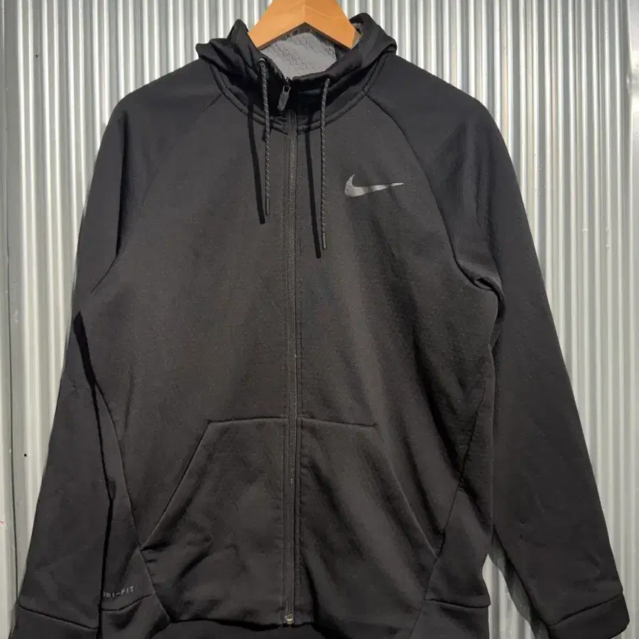 [L] 나이키 NIKE 드라이핏 트레이닝 기모 후드집업