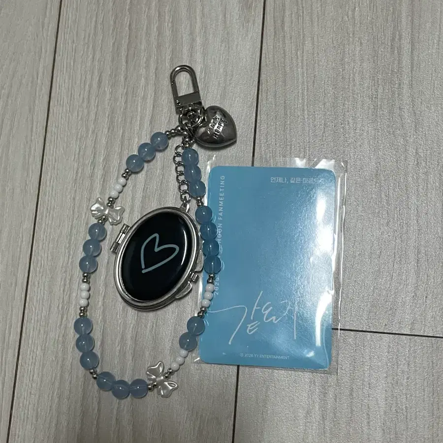 박지훈 같은자리 팬미팅 포토 미러 키링