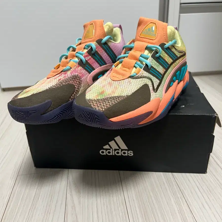 아디다스 byw 2.0 퍼렐 윌리엄스 265