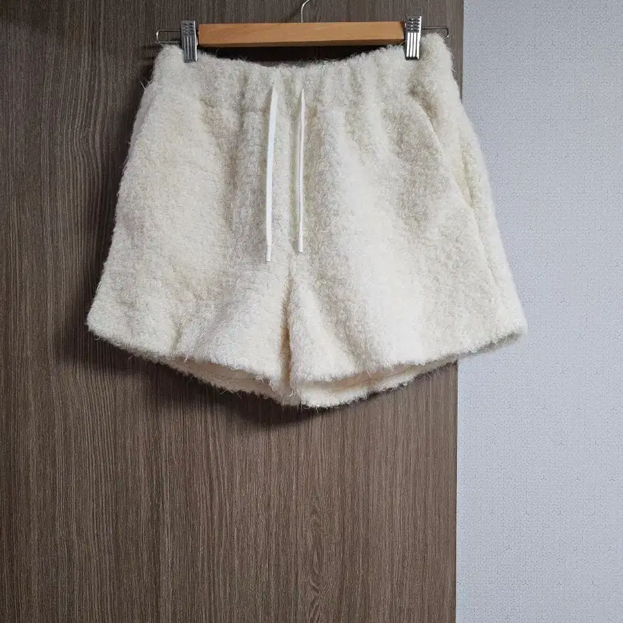 더로랑 부클 반바지