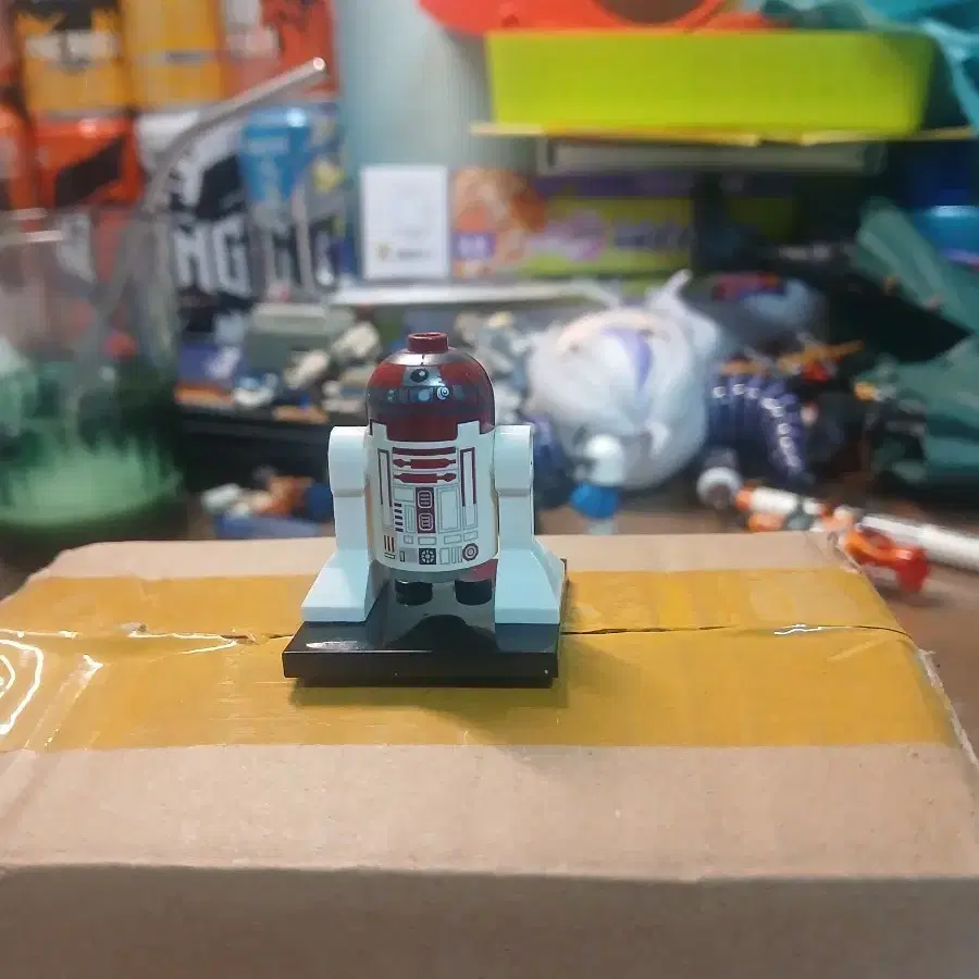 레고 스타워즈 R2-D2 피규어