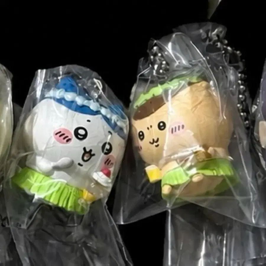 (일괄) 먼작귀 치이카와 인어섬 타베모노 하치와레 + 쿠리만쥬 키링