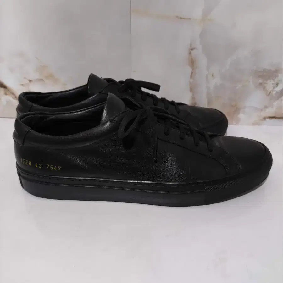 42 270mm 커먼프로젝트 아킬레스 로우 블랙 스니커즈