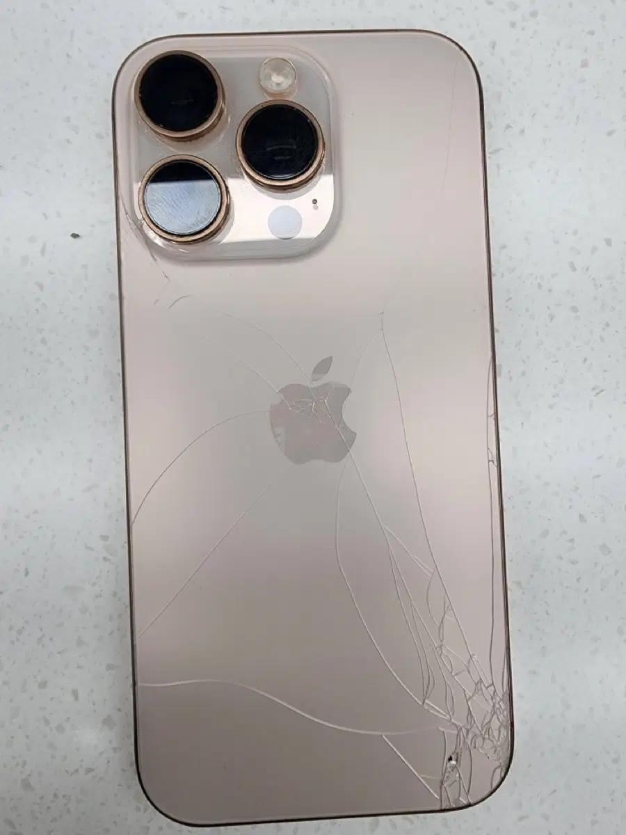 iPhone 16 Pro 128GB Rear Cracked Phone (Normal Operation)