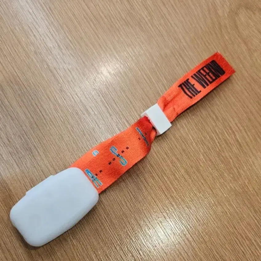 더위켄드 콘서트 LED 팔찌 최저가 팝니다!
