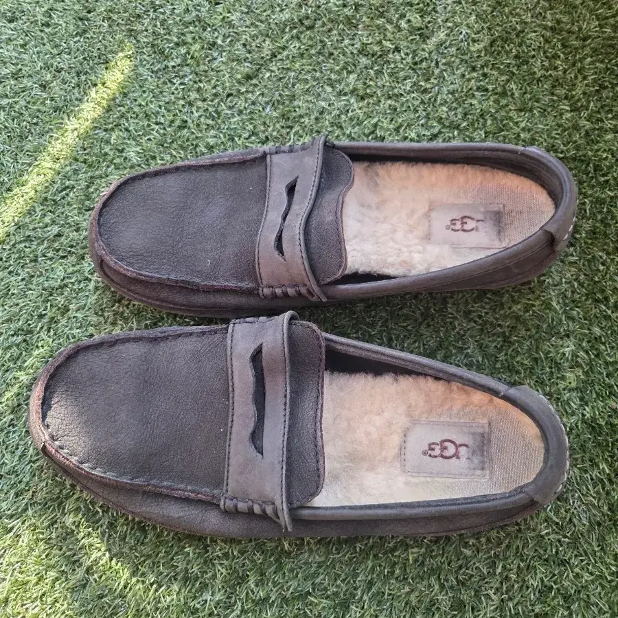 UGG 양털 모카신 그레이255~ 260