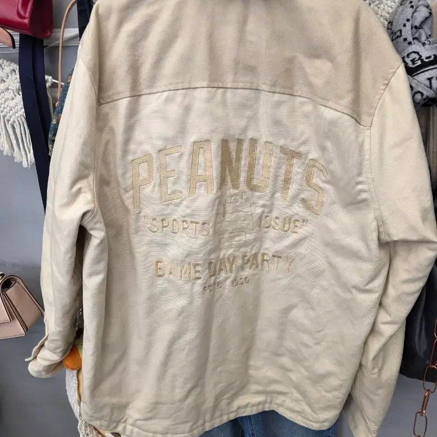 자라 x 피너츠 콜라보 양털 카라 자켓 L