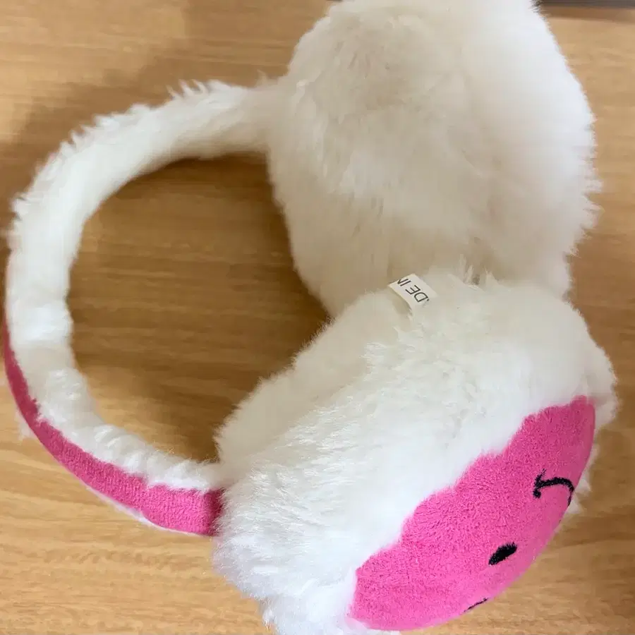 뽀송이 토끼 귀마개 화이트 핑크