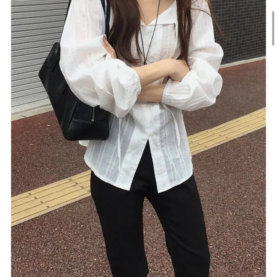 레이스 스트랩 블라우스